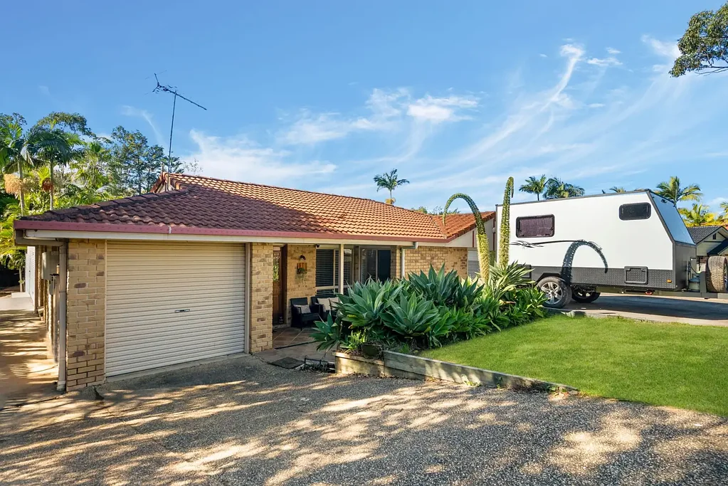 Mount Cotton 4બેડરૂમ A home for the Tradies, Home Business and storage for Big Toys!