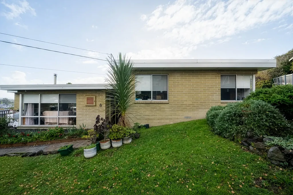 Spacious 3-Bed Home in Glenorchy