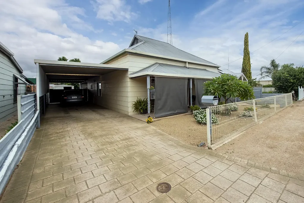 Port Pirie 3房  Beautiful Cottage style home