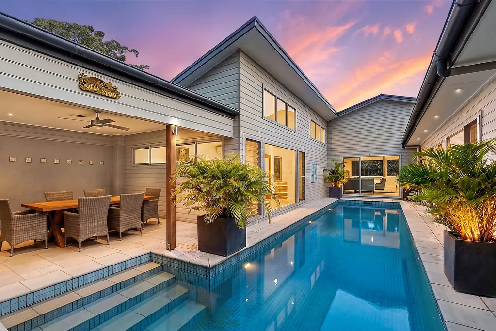 Avoca Beach 5房  Family living with resort-inspired entertaining