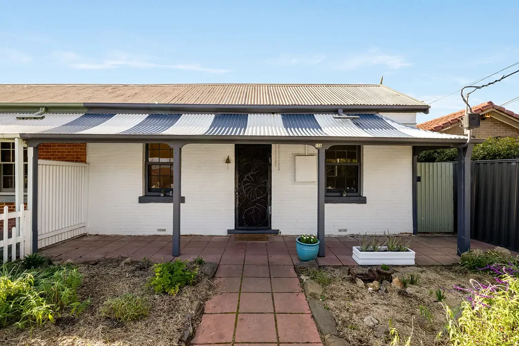 Exeter 2房  Timeless Exeter Cottage with Modern Comfort..