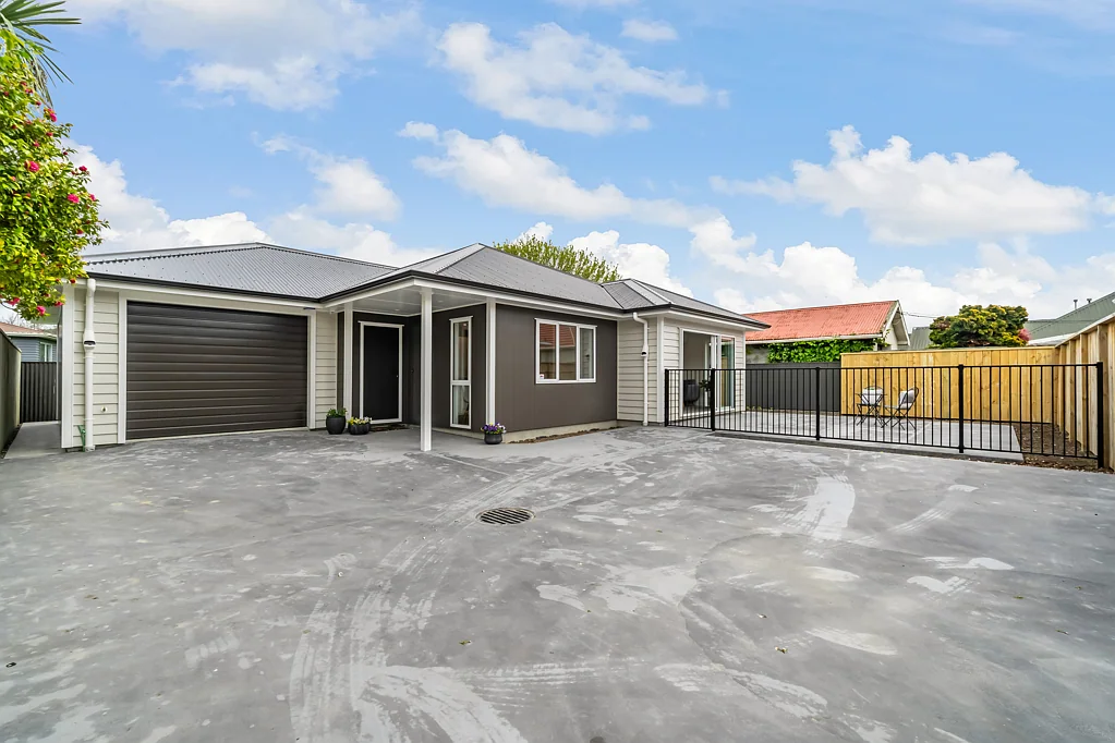 11A Hall Grove, Ebdentown, Upper Hutt, Wellington