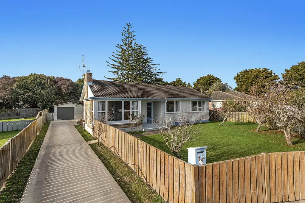 Whakatane 3Kwarto Good bones, big section, great price