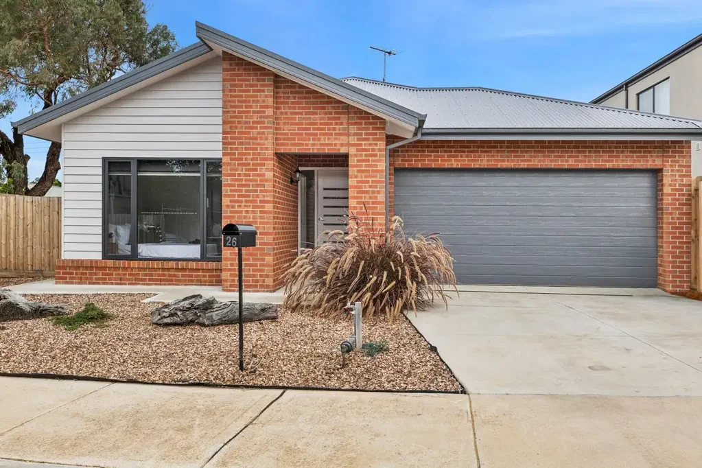 Torquay 4ਬੈੱਡਰੂਮ FAMILY HOME IN A CONVENIENT LOCATION!!