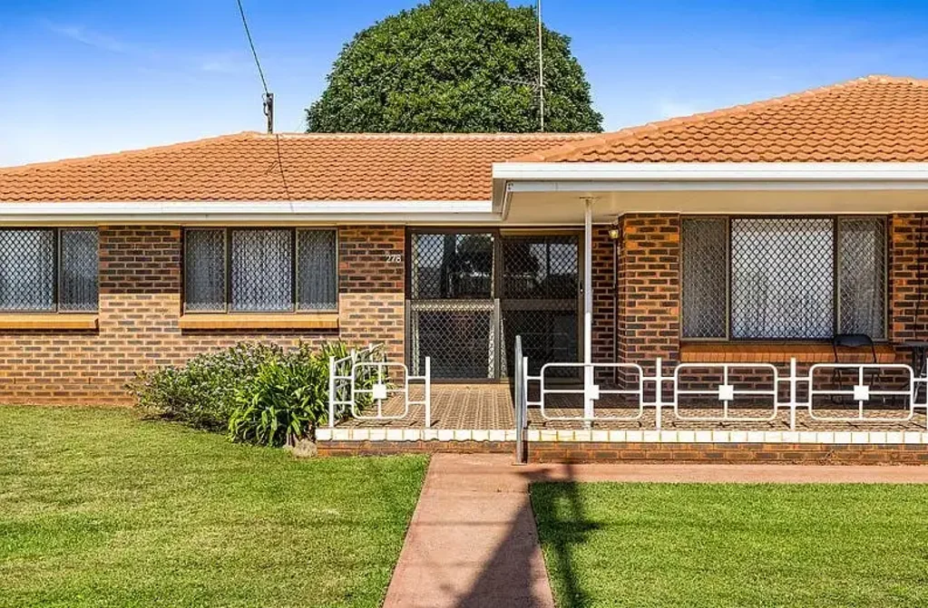 STUNNING PROPERTY IN CONVENIENT LOCATION