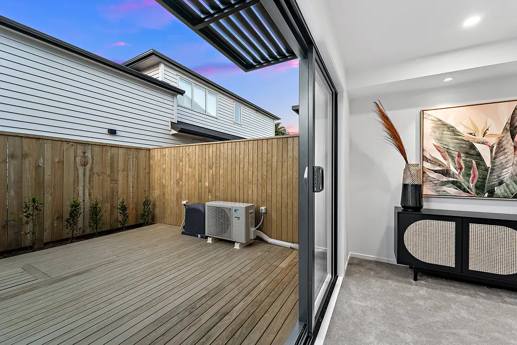 Henderson 2房  Elegant Freehold Terrace in Henderson
