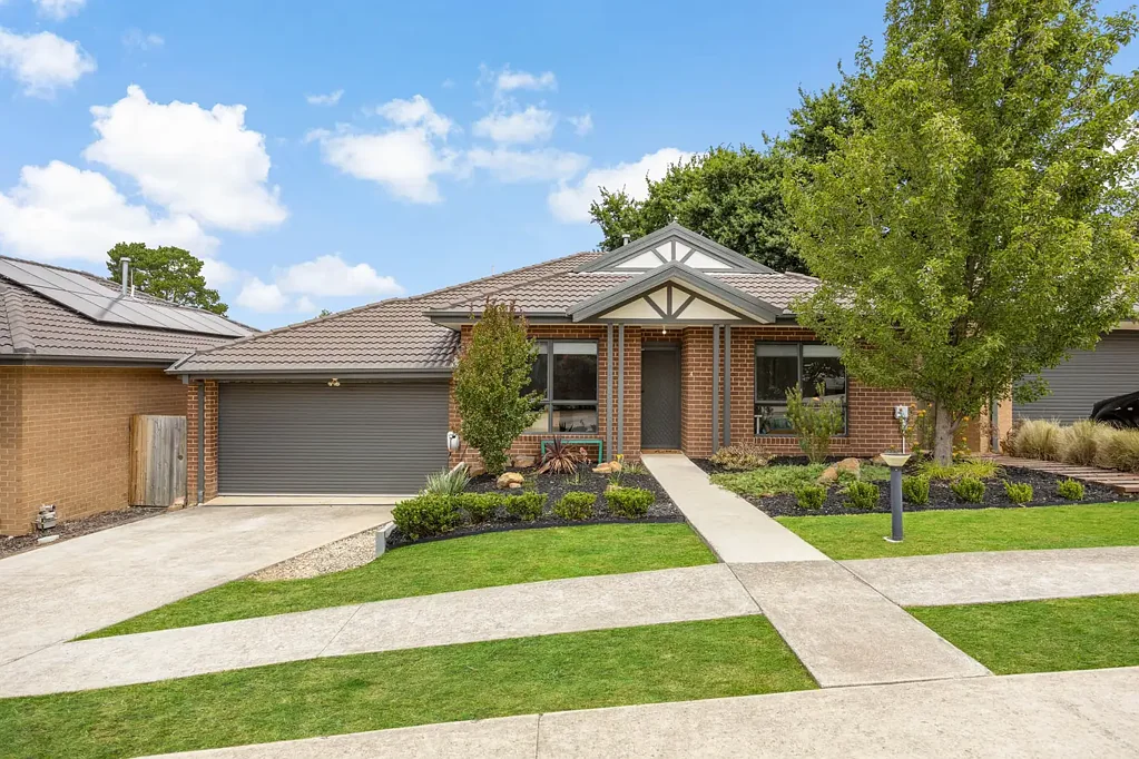 4/92 Fersfield Road, Gisborne, VIC 3437