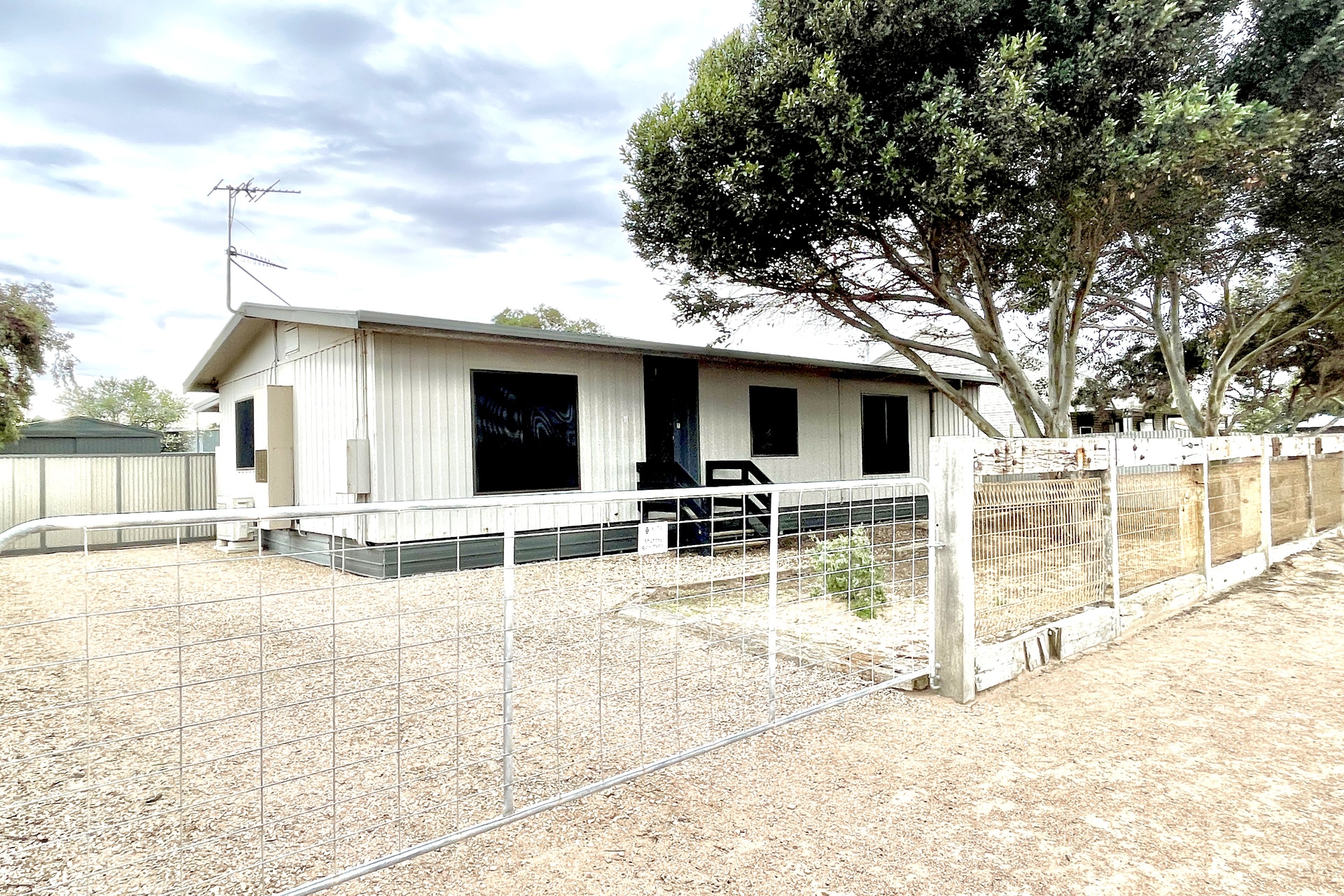 11 RAILWAY TCE, THEVENARD SA 5690, 0 rūma, 0 rūma horoi, House