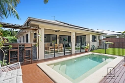 73 Seaways Street, Trinity Beach