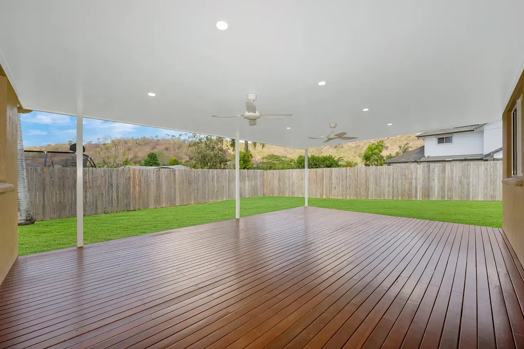 17 Dunbar Crescent, Wulguru, QLD 4811