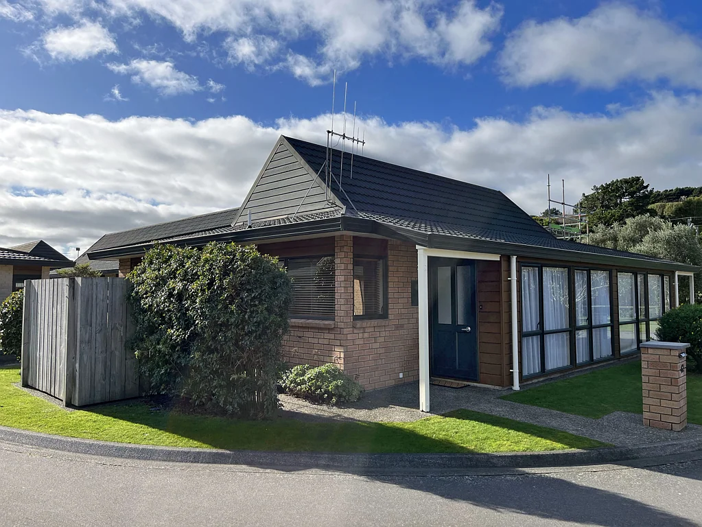 42/42 Main Road, Tawa, Wellington City, Wellington