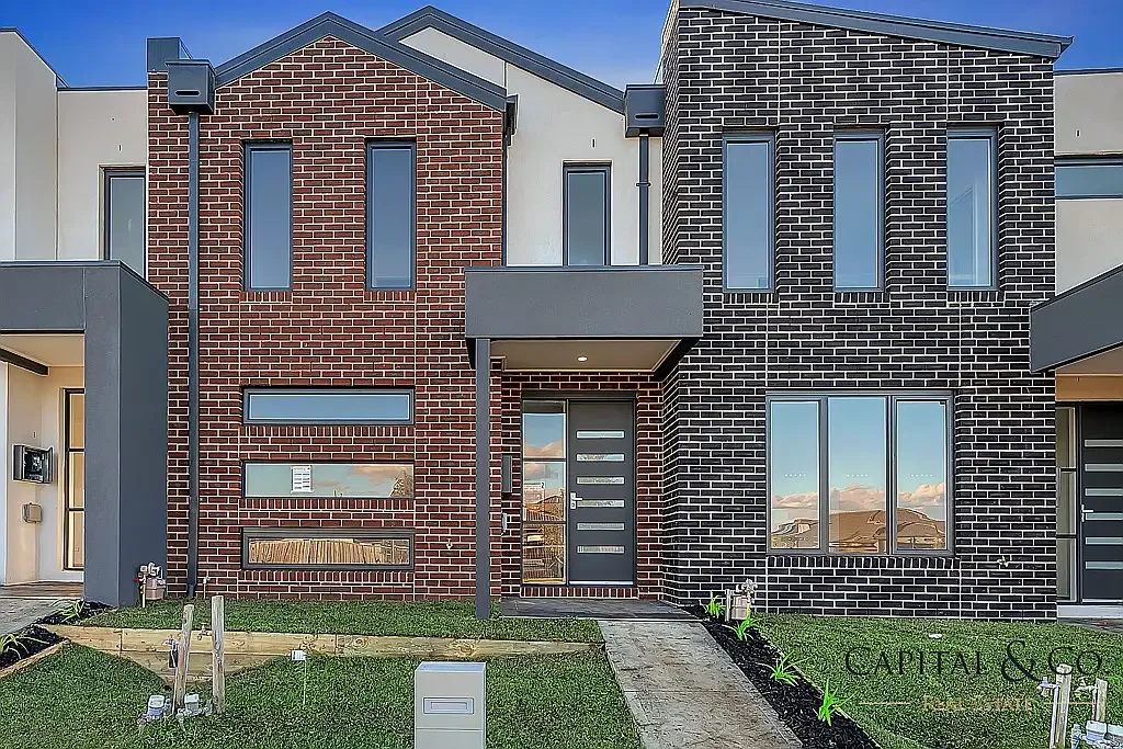 Spacious townhouse close to amenities