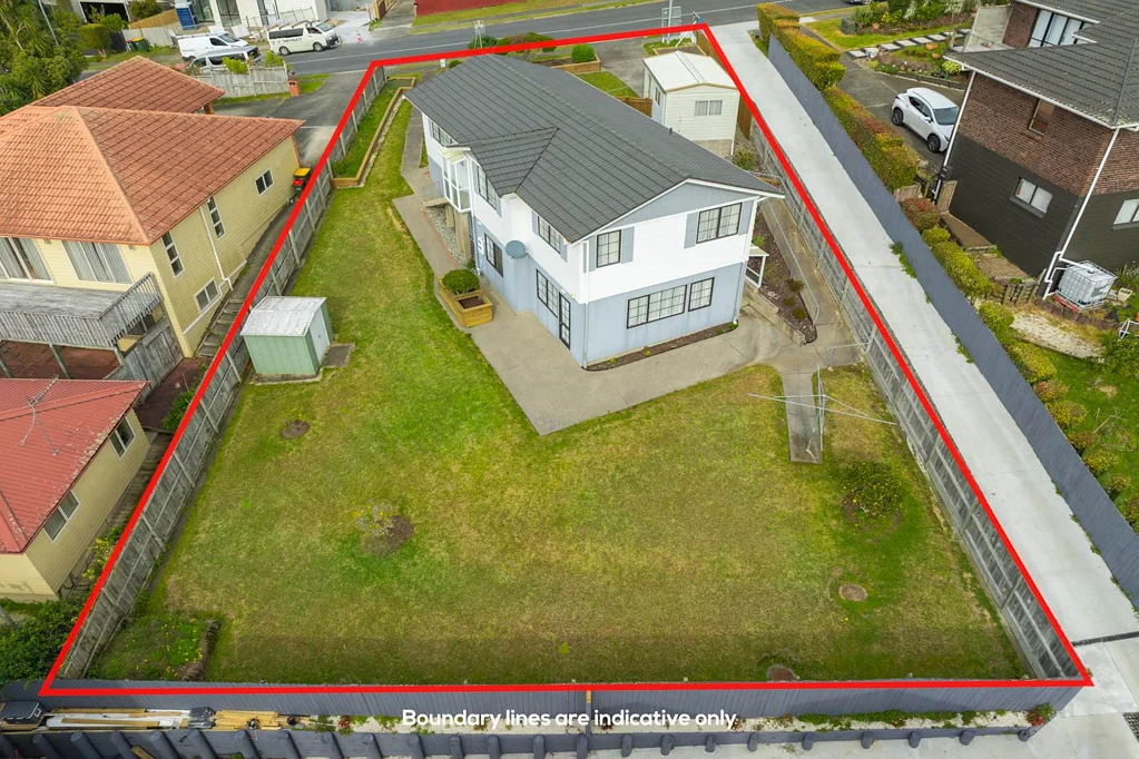 Browns Bay 4房 必售！711㎡永久产权地块，Rangitoto College学区，带独立生活单元，驱车5分钟即至海滩/超市！ Estate Sale, Will Be Sold