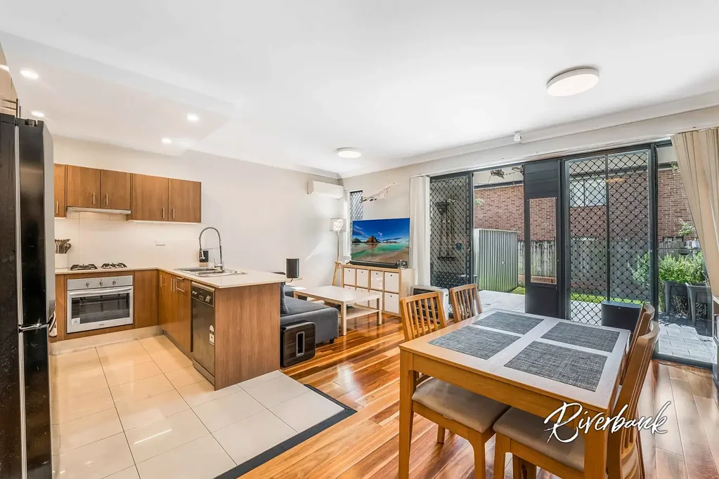 Guildford 2 Bedroom Ground Floor, Boutique, Garden Apartment