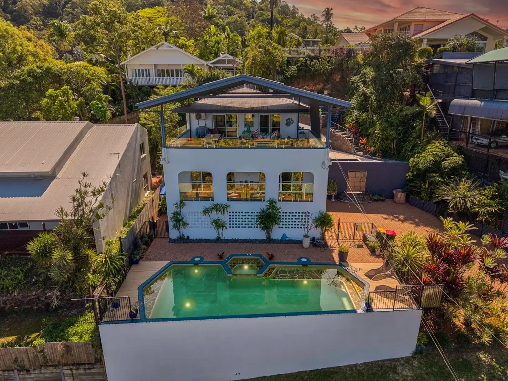 31 Ponticello Street, Whitfield, QLD 4870