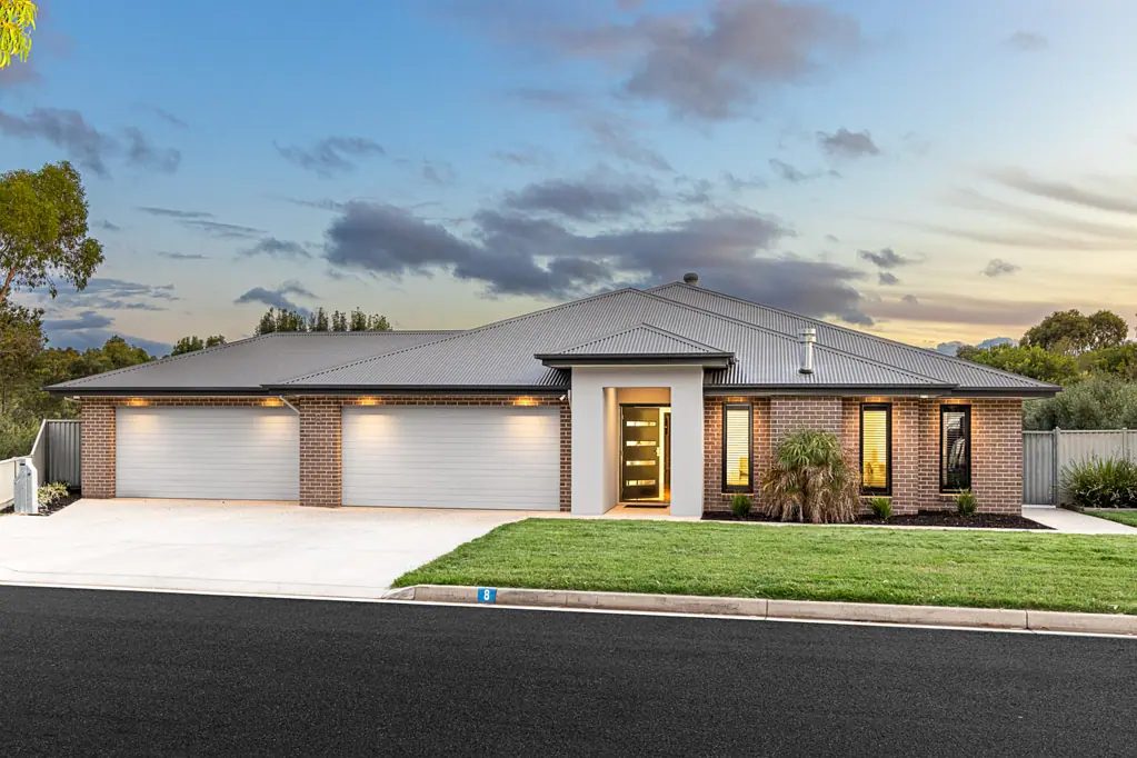 8 Wensleydale Drive, Alfredton, VIC 3350