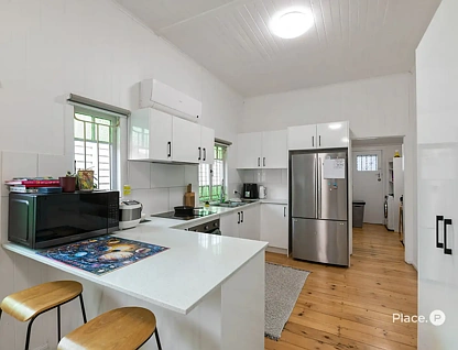 27 & 27A Burke Street, Coorparoo, Brisbane - Eastern Region, 4 कमरे, 2 बाथरूम, House