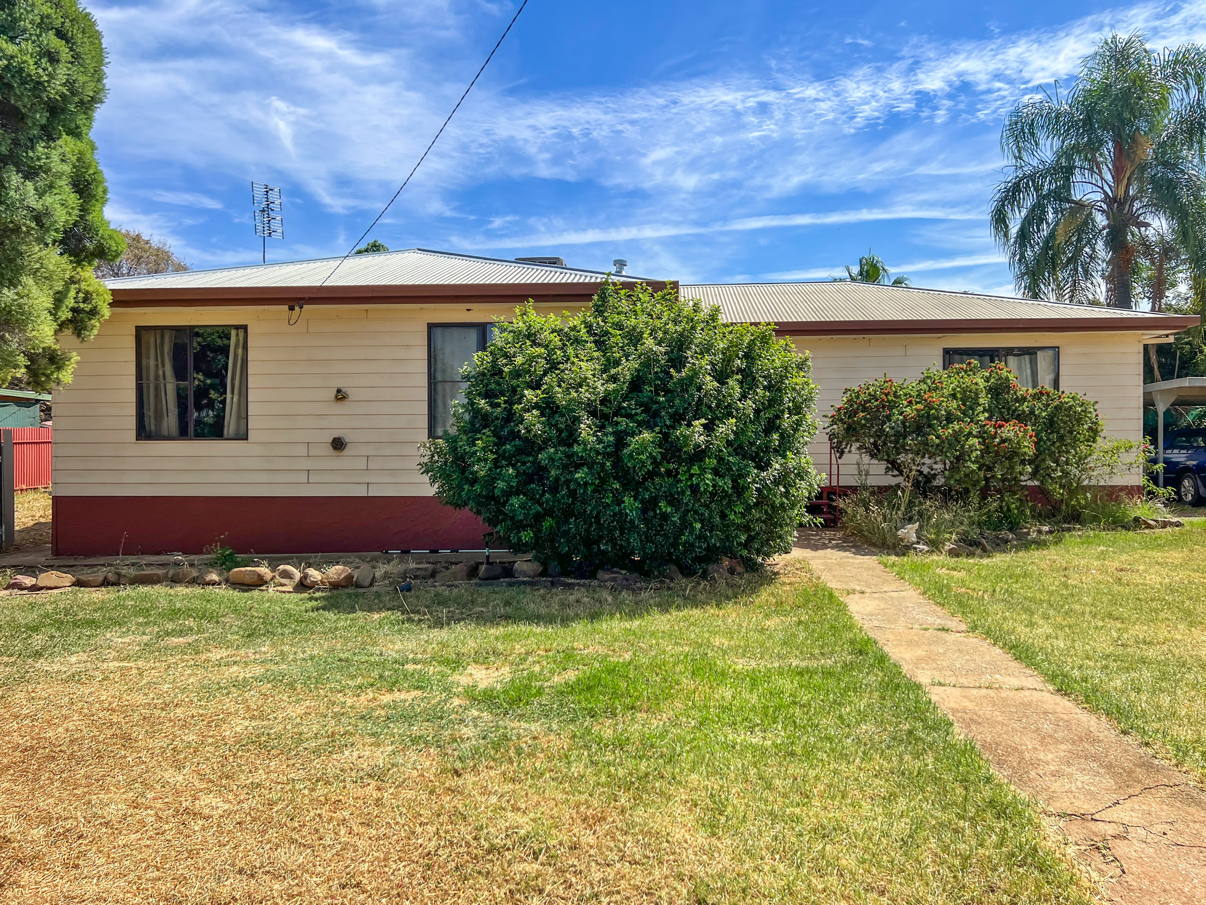 38 WEBB ST, PARKES NSW 2870, 0 chambres, 0 salles de bain, House