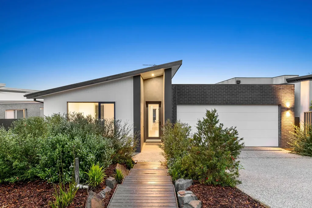 Drysdale 4ਬੈੱਡਰੂਮ Contemporary Comfort with a Striking Sense of Space