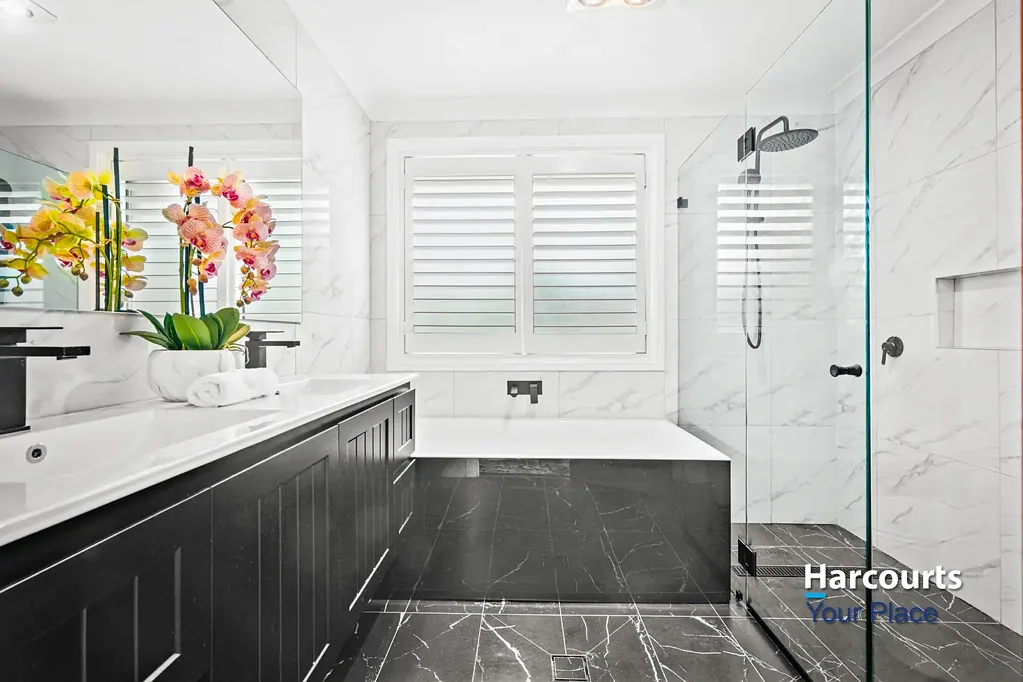 Mount Druitt 4બેડરૂમ A Home Elevator, Entertainer's Deck & Prime Convenient location!