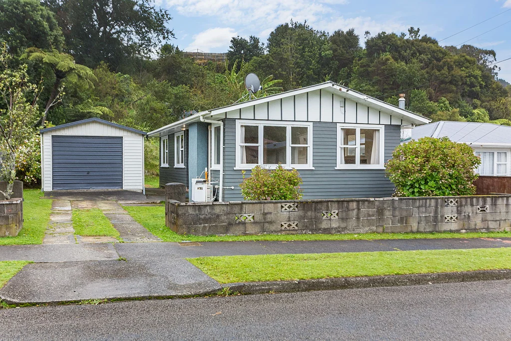 Cannons Creek 3 Bedroom Value Packed & Ready to Move!