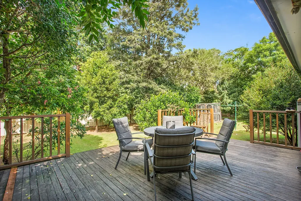 Unanderra 3chambre Tranquil Three-Bedroom Home in Leafy Cul-de-Sac Setting