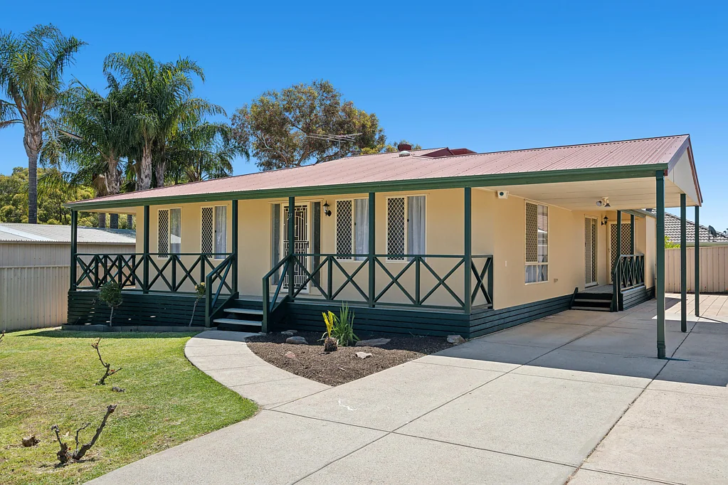 27 Shillabeer Crescent, Woodcroft, SA 5162