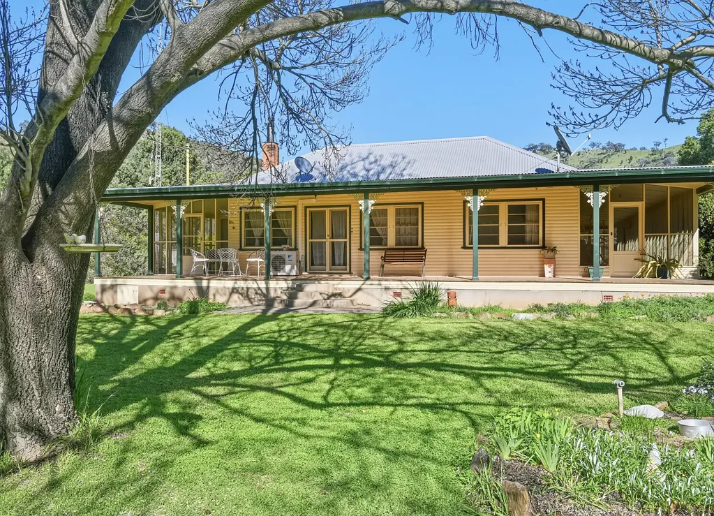 Mudgee "ULINGALA" PRODUCTION, WATER & COUNTRY LIFESTYLE