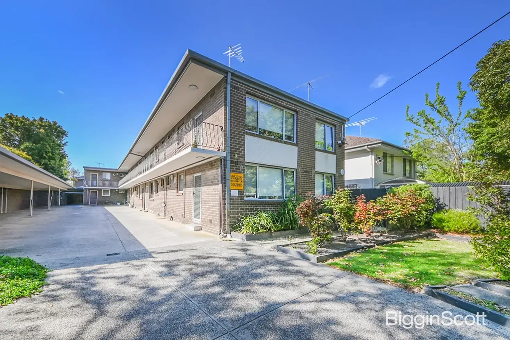 Two-Bedroom Apartment In a Prime Caulfield Location!