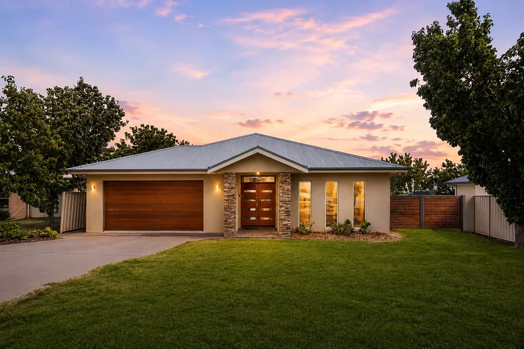 Mudgee 5房  IMPRESSIVE FAMILY HOME IN QUIET CUL DE SAC