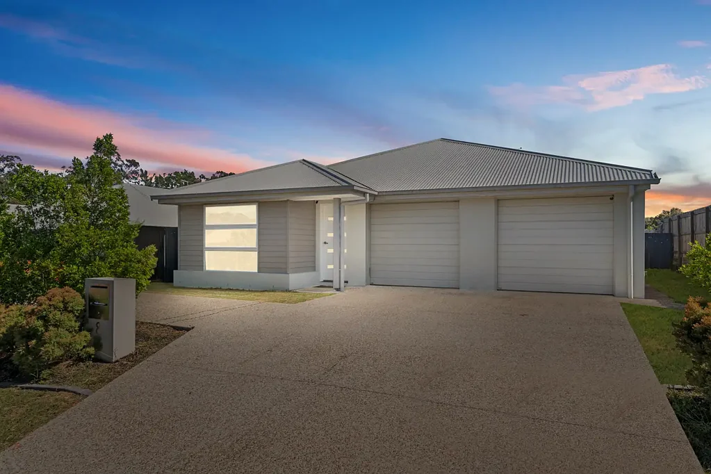 8 Juniper Street, Logan Reserve, QLD 4133