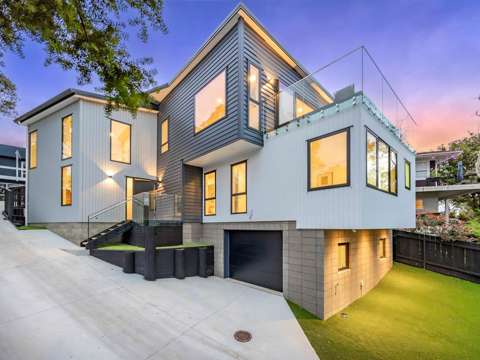 608A Beach Road, Rothesay Bay, North Shore City, Auckland