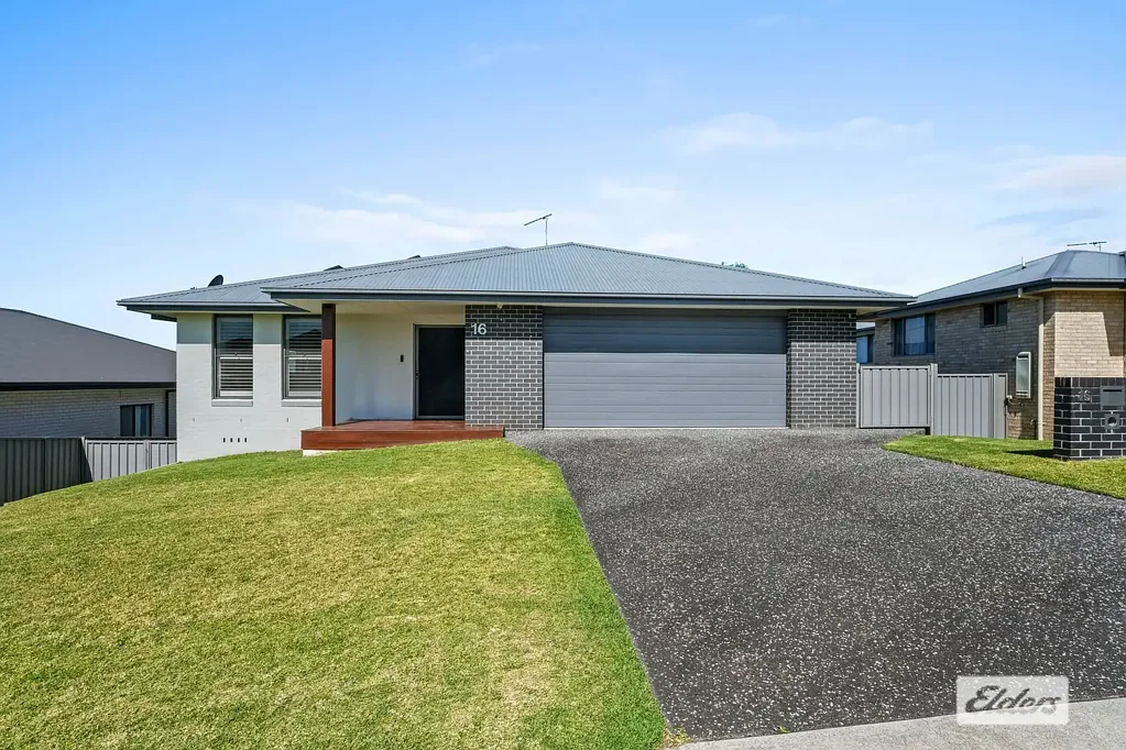 16 Treetops Parade, Wingham, NSW 2429