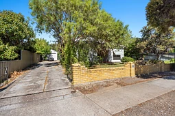 51 West Street, Ascot Park