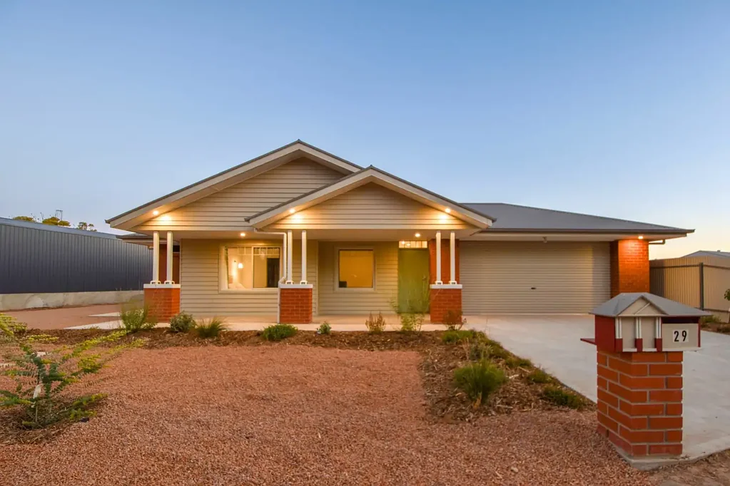 29 Claridge Rd, Crystal Brook, SA 5523