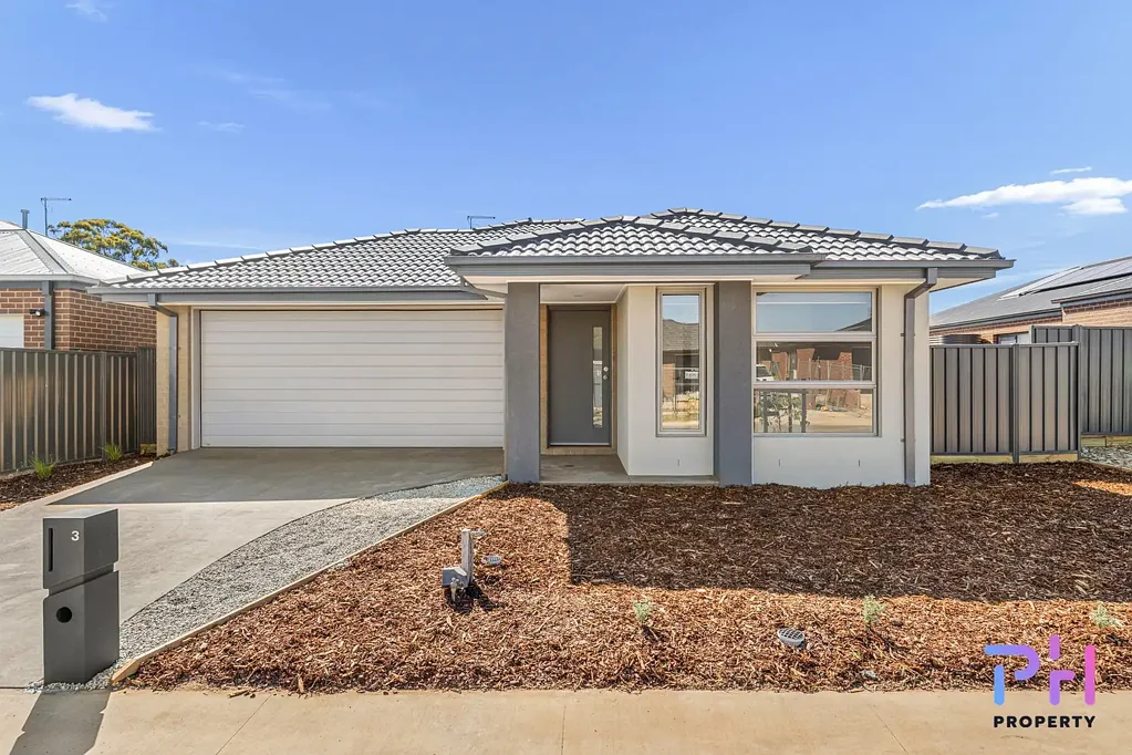 MODERN AND LOW-MAINTENANCE LIVING IN HUNTLY!