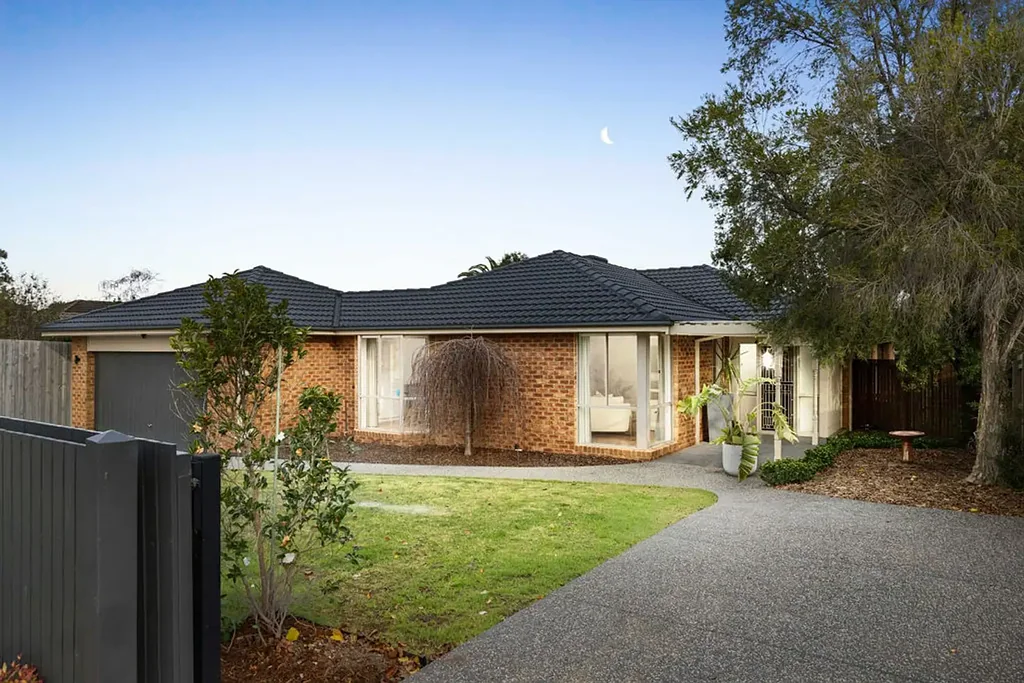 Mornington 4Phòng ngủ The Brief: Family-Friendly Home with Space and Style