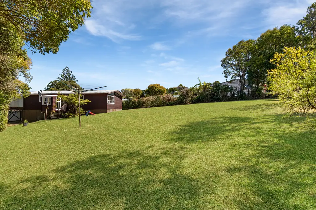 New Windsor 3房  1,117m2 of Family-Sized Peace and Privacy