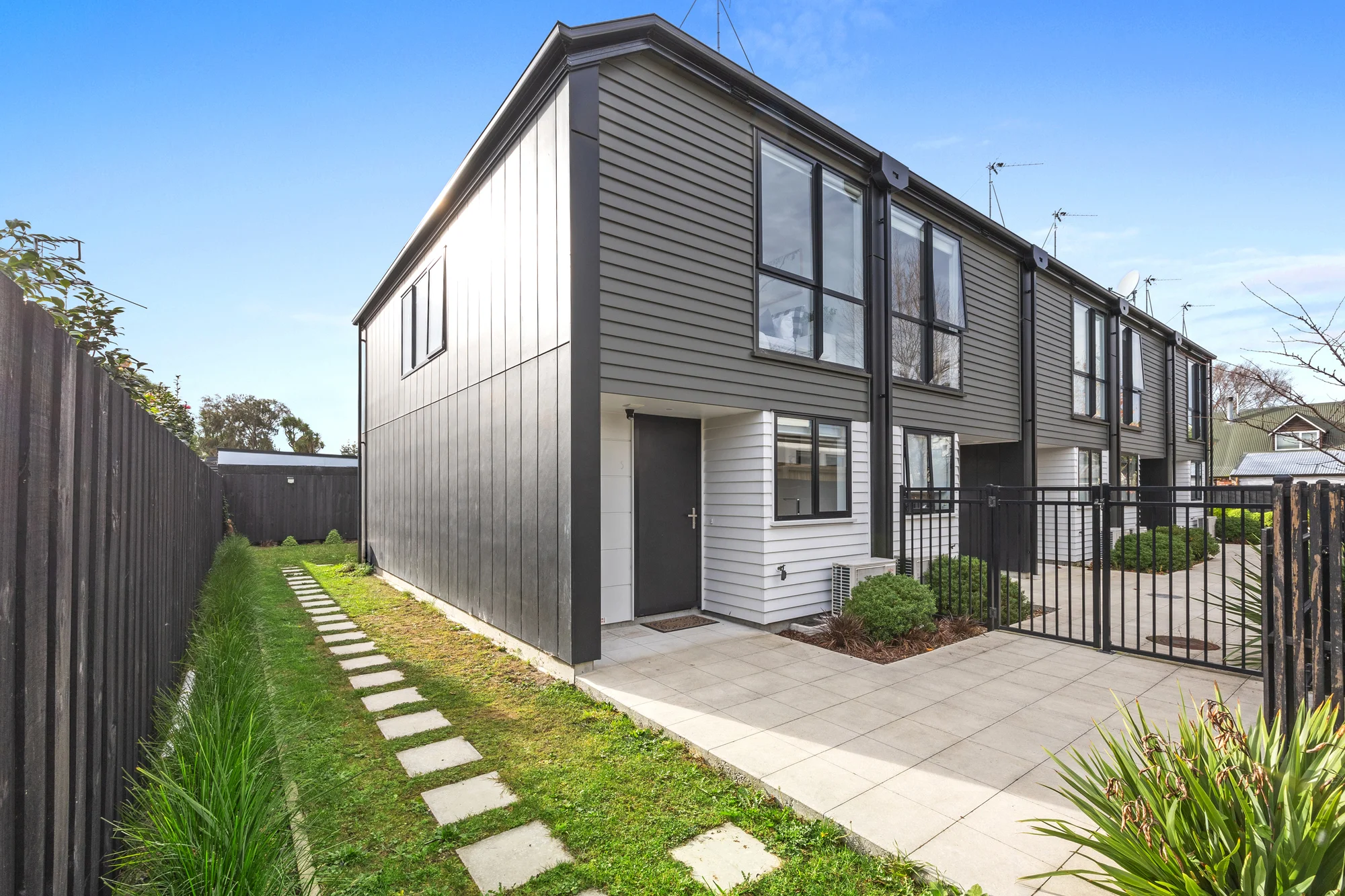 Papanui 2房 PRICE REDUCED! Papanui Perfection Awaits
