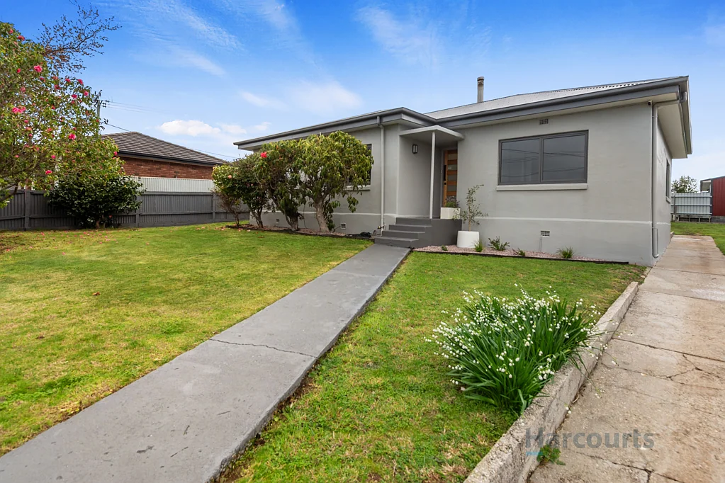 60 South Road, Penguin, TAS 7316