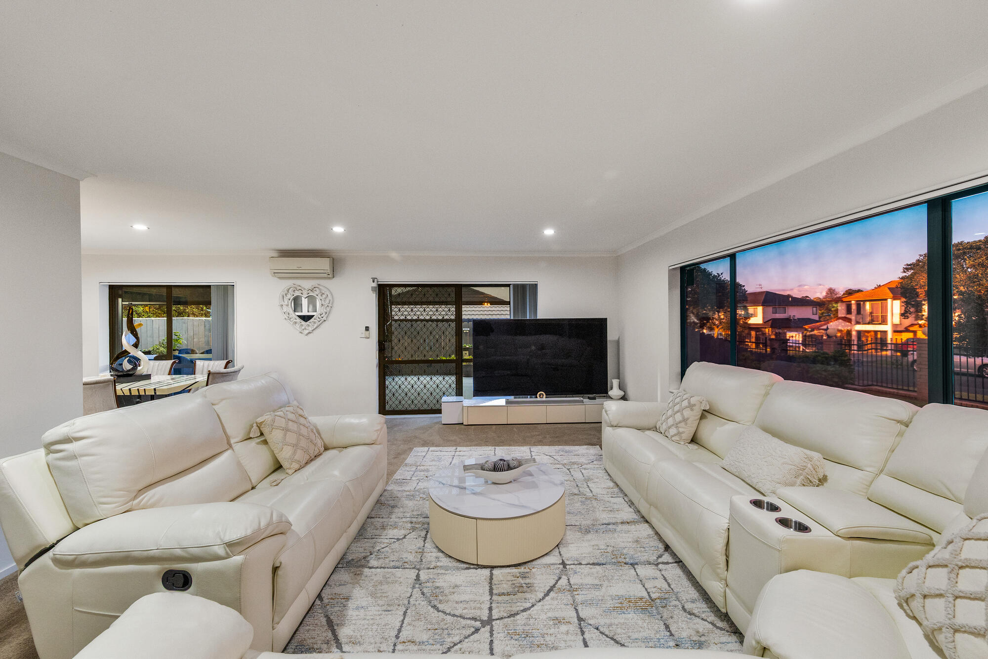 47 Peninsula Road, Mangere, photo 3