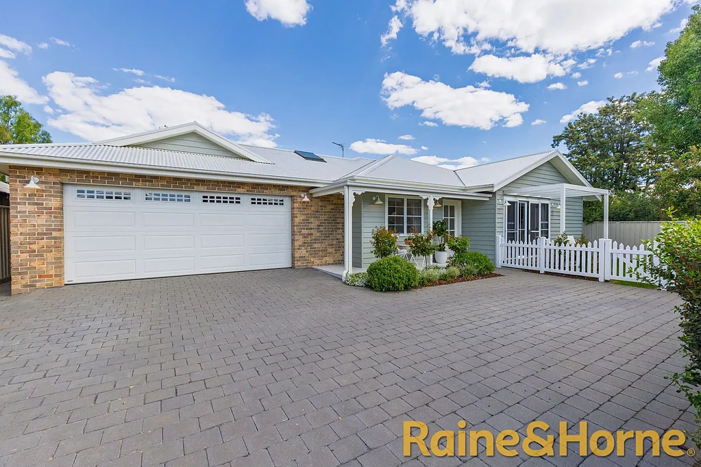 Dubbo 3غرفة نوم LUXURY LIVING IN CENTRAL DUBBO