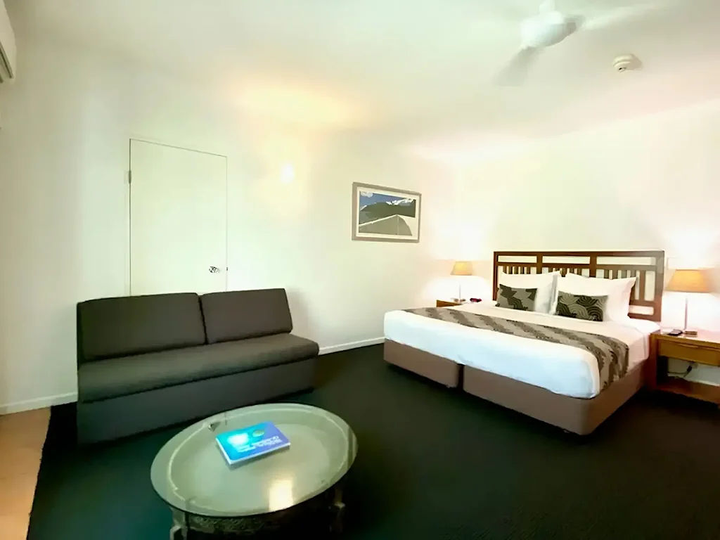 PRACTICAL STUDIO APARTMENT