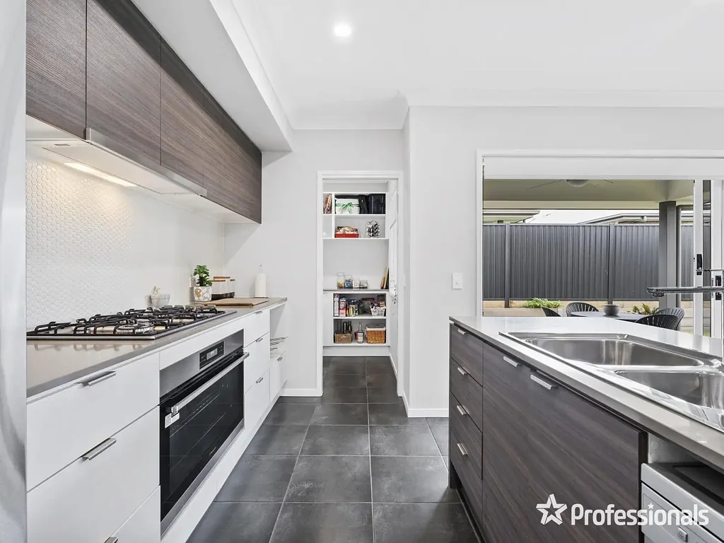 83 Merivale Avenue, Jimboomba, QLD 4280
