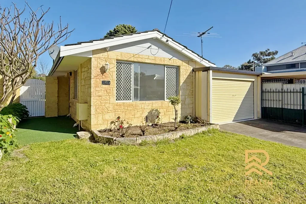 Freshly Refurbished Home in RSHS Catchment!