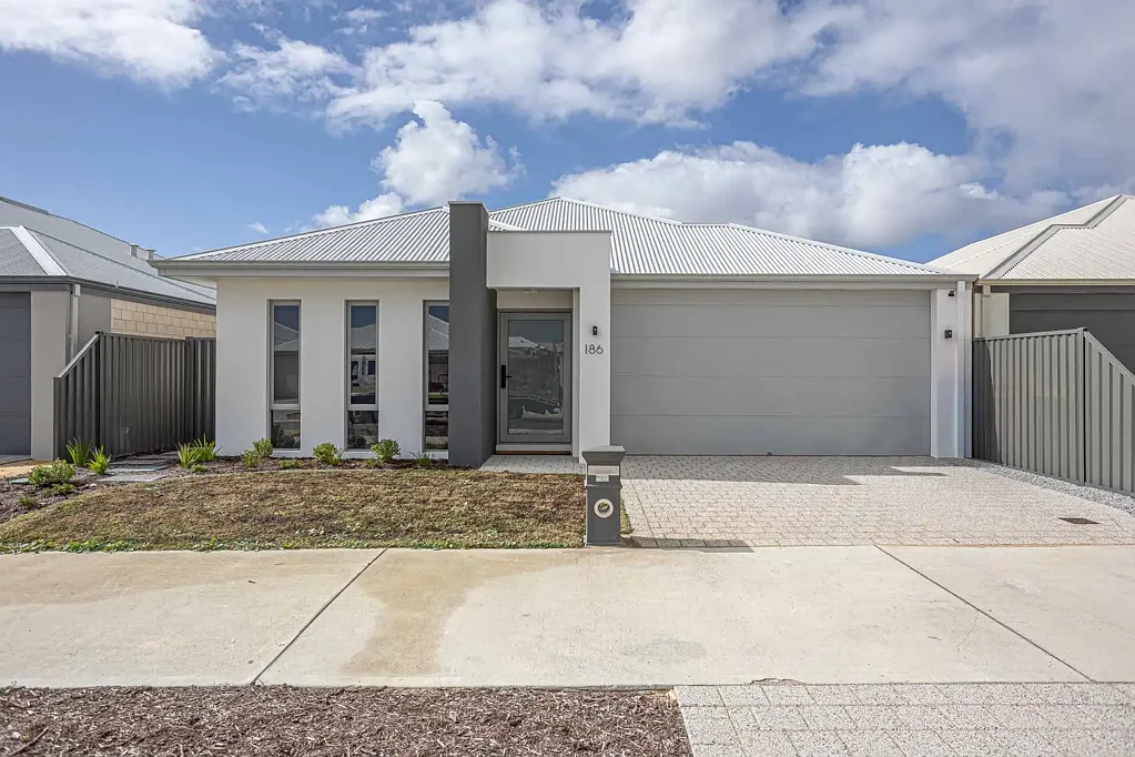 Coastal Luxury & Low-Maintenance Living