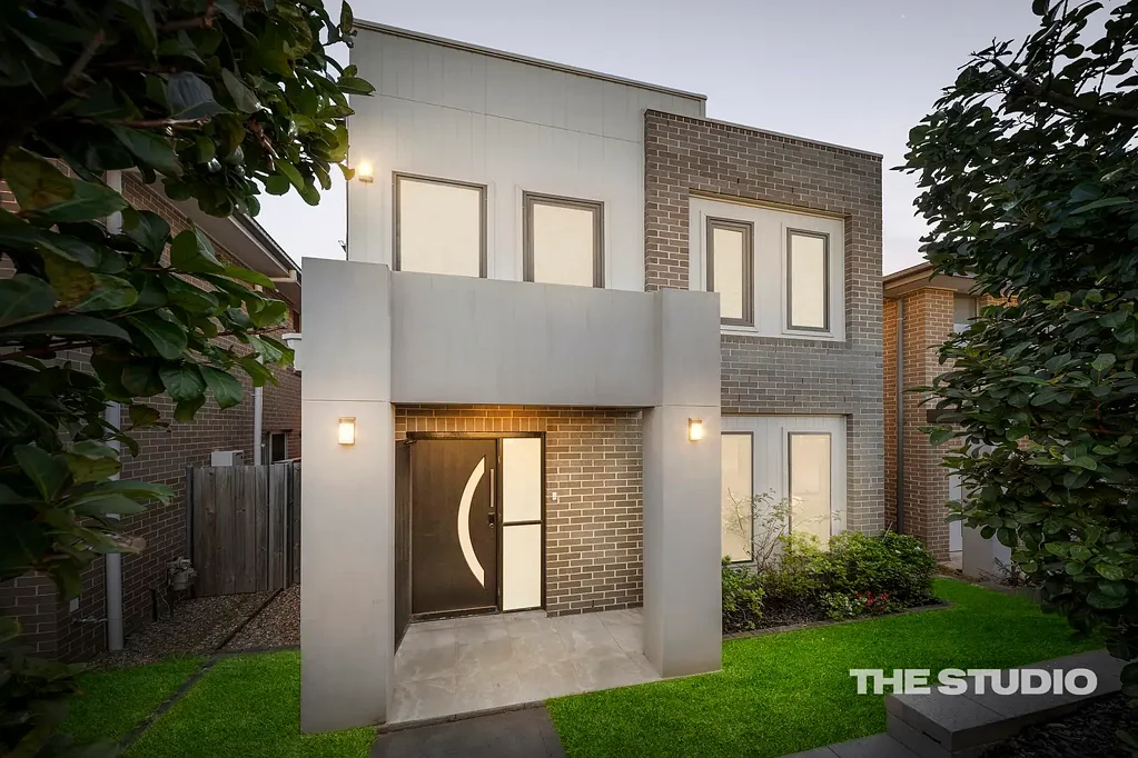 North Kellyville 4غرفة نوم Immaculately Presented Family Home in Prime Location