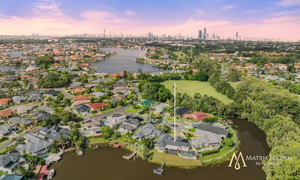 7 Cutwater Close, Clear Island Waters, QLD 4226