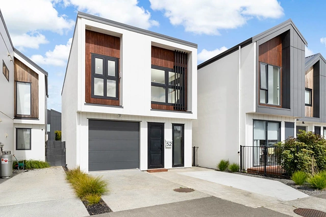 52 Tahetoka Street, Westgate, Waitakere City