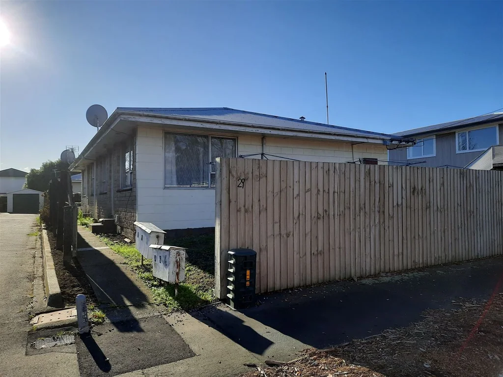 Two Bedroom Unit, Richmond
